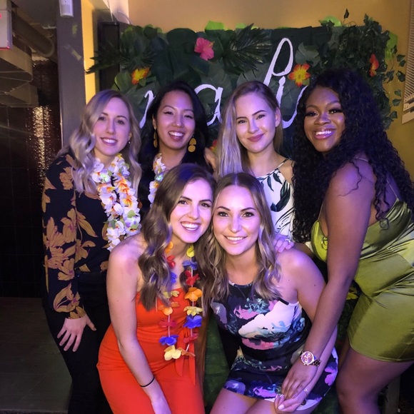 Meet your Posher, Vanessa - Picture 1 of 1